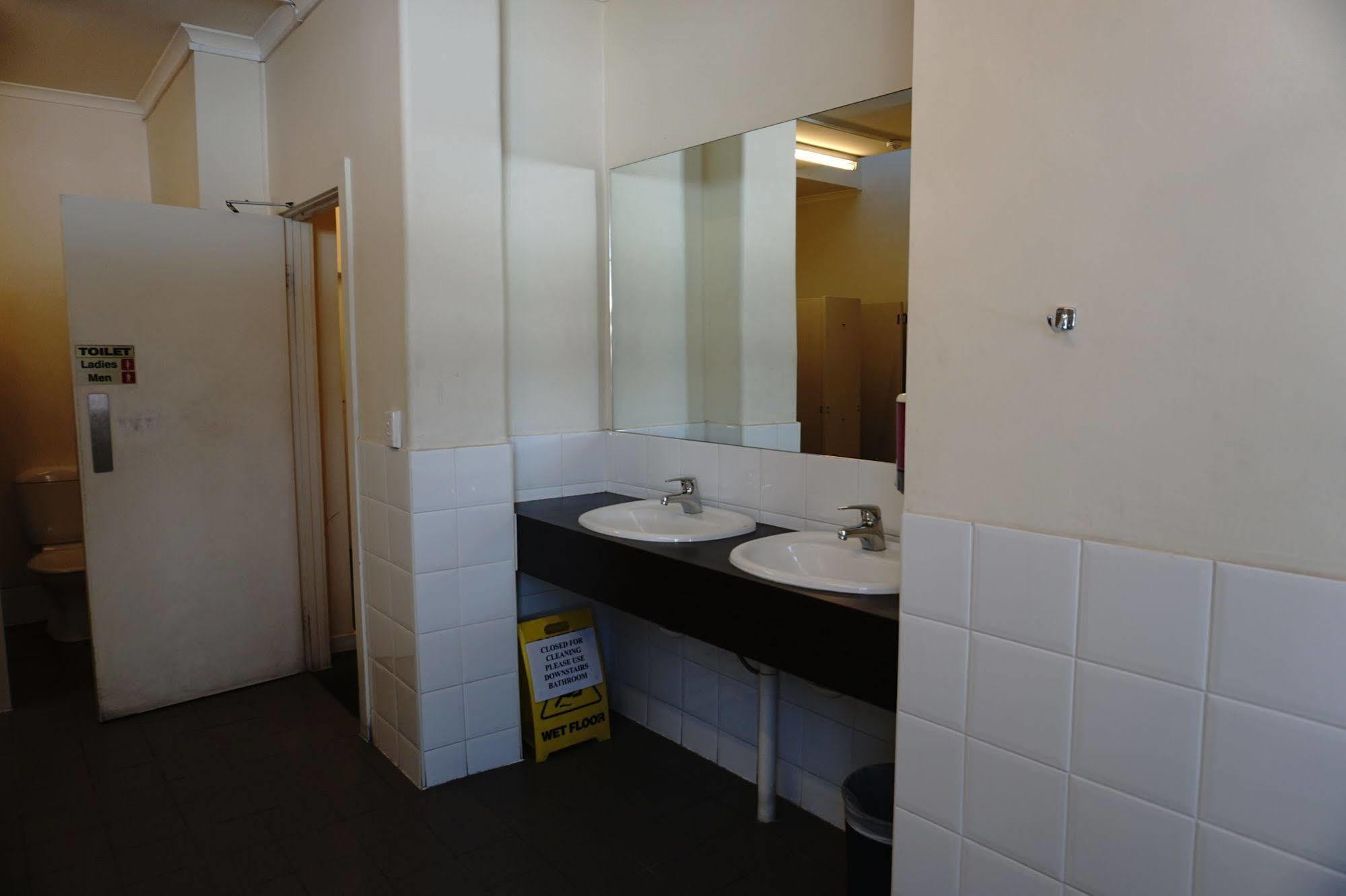 The Guest House Adelaide Exterior photo